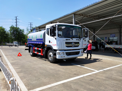 東風14.5方水車廠家優(yōu)惠 東風14.5方水車廠家優(yōu)惠